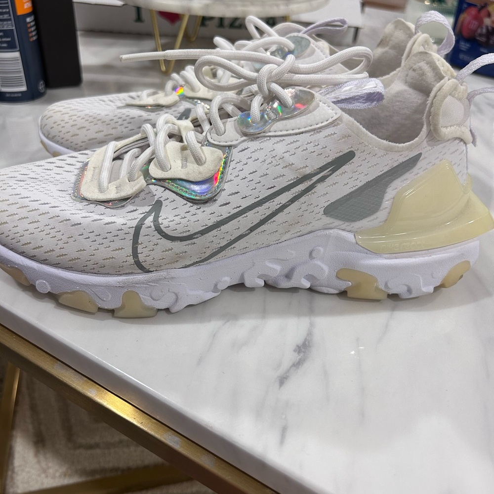 Nike White and Cream Athletic Shoes